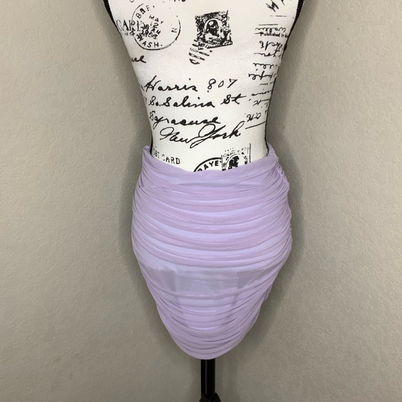 #66 NWOT Naked Wardrobe Purple Runched Tube Top & Skirt S/M - Picture 2 of 4
